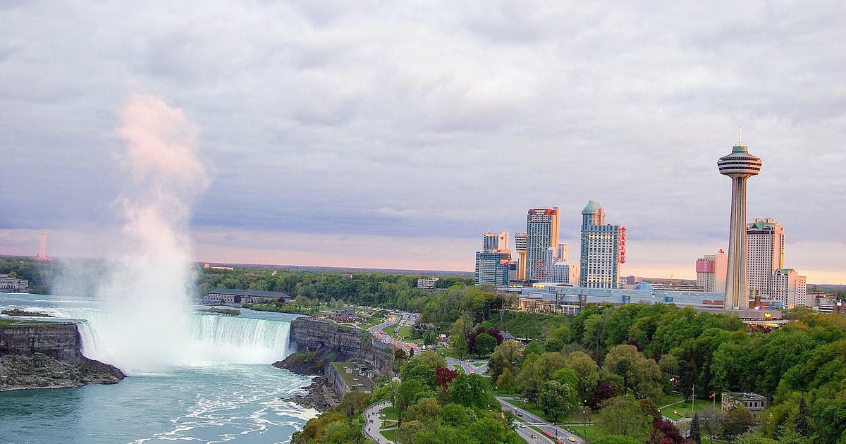 Canada travel eSIM — fast 4G/5G mobile data coverage with MegaEsim