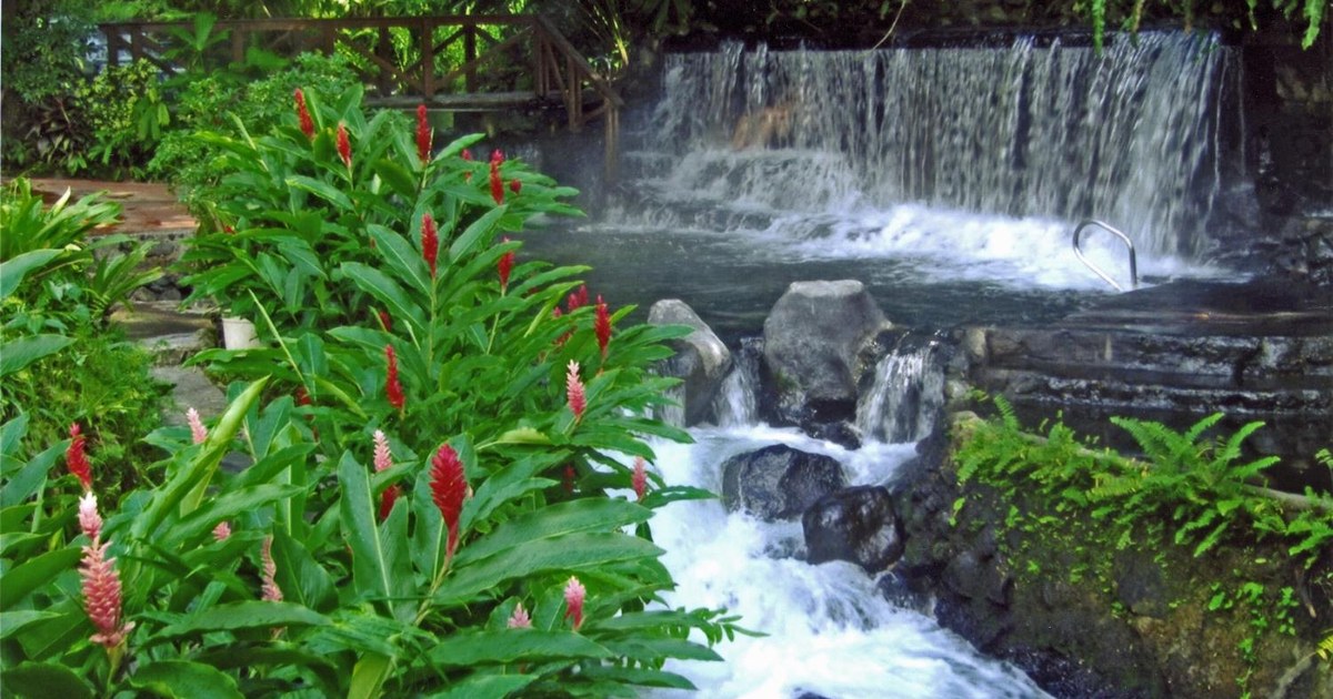 Costa Rica travel eSIM with fast 5G/4G/LTE mobile data coverage from MegaEsim