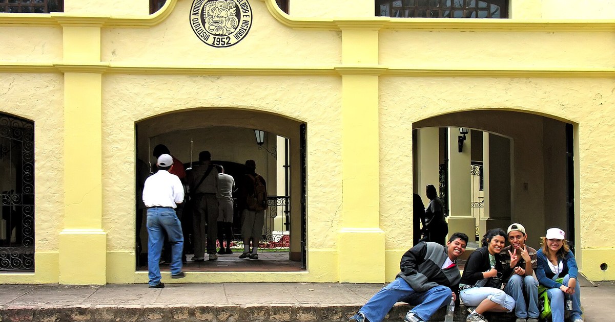 Honduras travel eSIM with fast 5G/4G/LTE mobile data coverage from MegaEsim