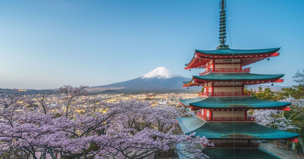 Japan travel eSIM with fast 5G/4G/LTE mobile data coverage from MegaEsim