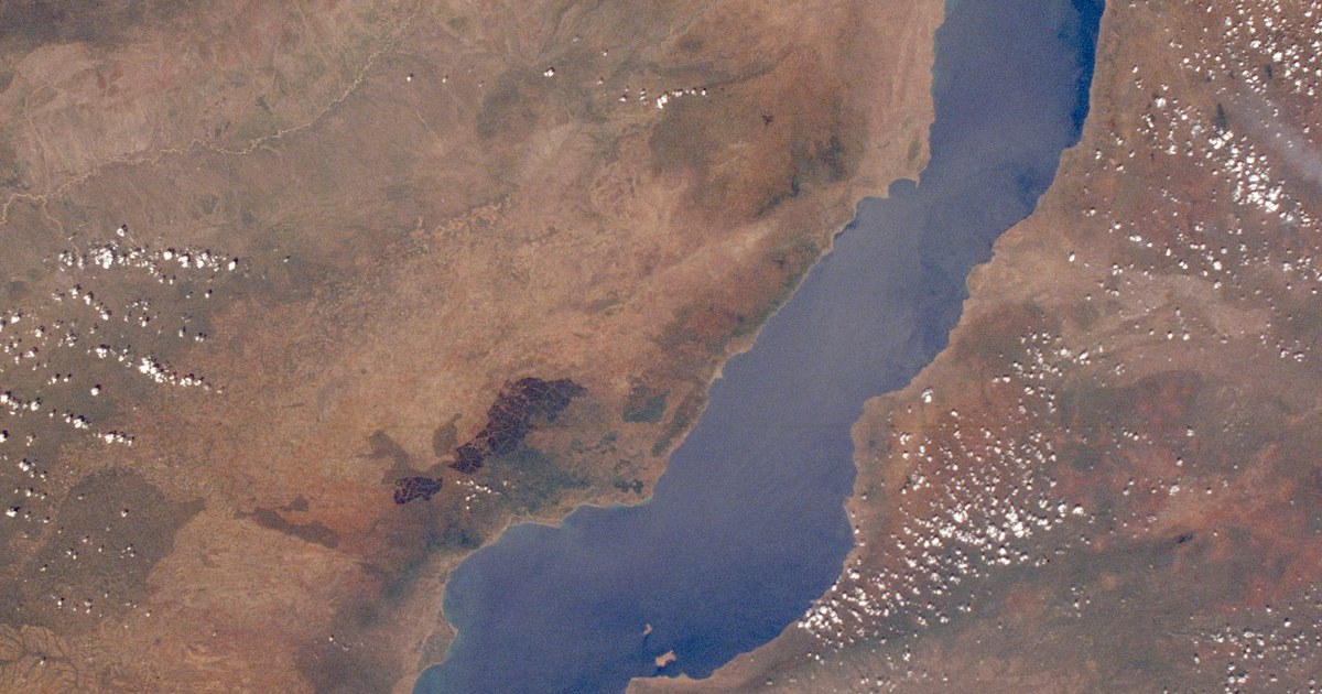 Malawi travel eSIM with fast 5G/4G/LTE mobile data coverage from MegaEsim