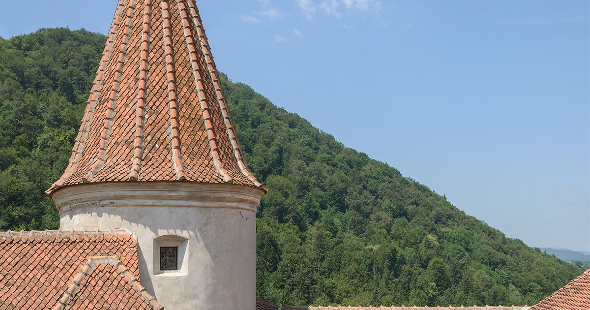 Romania travel eSIM with fast 5G/4G/LTE mobile data coverage from MegaEsim