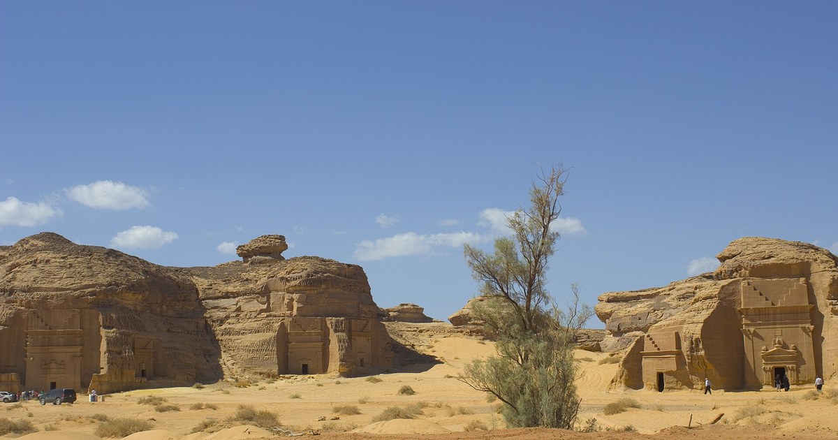 Saudi Arabia travel eSIM with fast 5G/4G/LTE mobile data coverage from MegaEsim