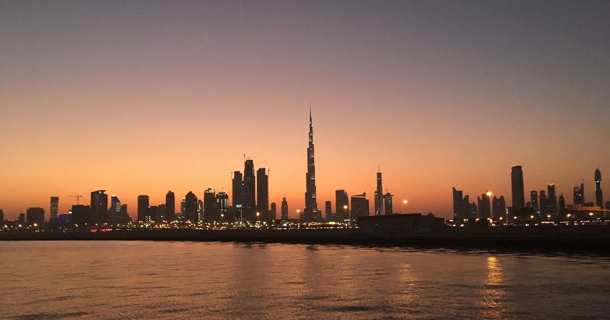 United Arab Emirates (UAE) travel eSIM — fast 4G/5G mobile data coverage with MegaEsim