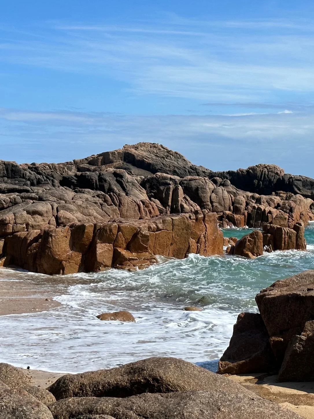 Jersey travel eSIM — fast 4G/5G mobile data coverage with MegaEsim